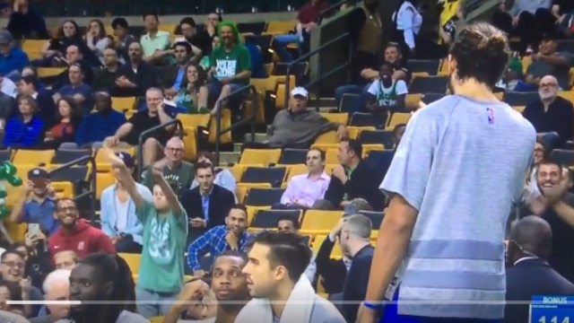 Young Celtics fan mocks Noah's shooting stance
