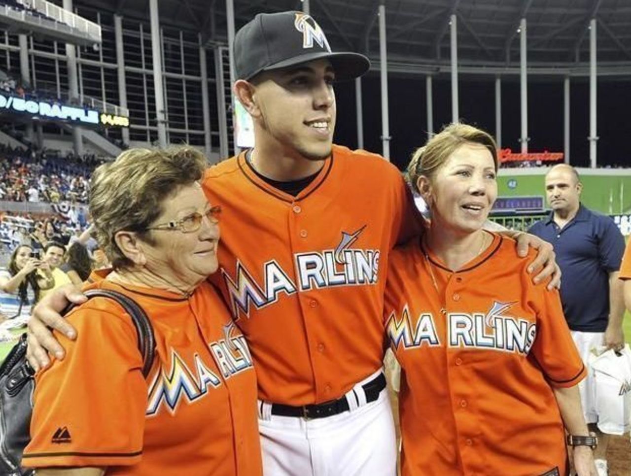 Jose Fernandez's mother pens thank-you note to Miami Marlins fans