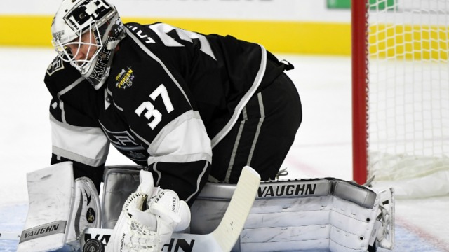 Kings' Zatkoff hits IR after groin injury in practice