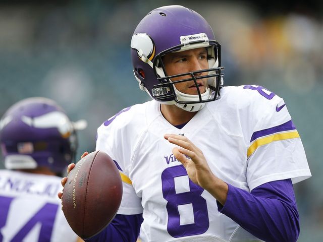 Report: 2nd opinion reveals no structural damage in Bradford's knee
