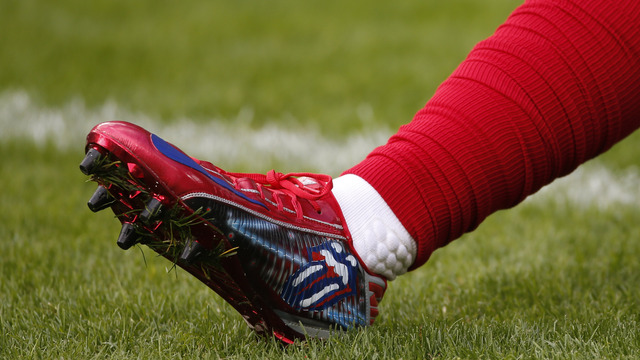 Report: NFL softens stance on personalized cleats