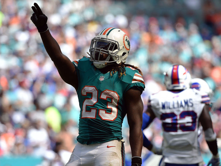 Ajayi 4th player with consecutive 200yard rushing games