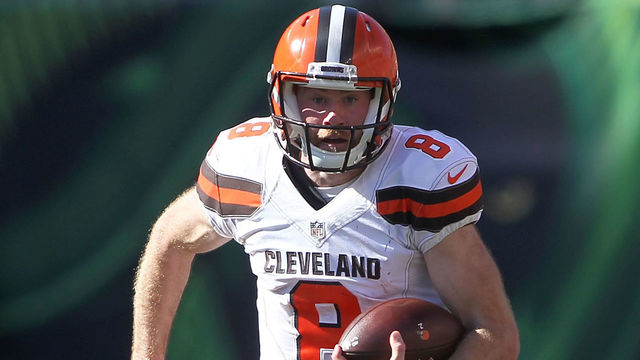 Browns trade Hogan to Redskins; 3rd QB Cleveland's dealt this offseason