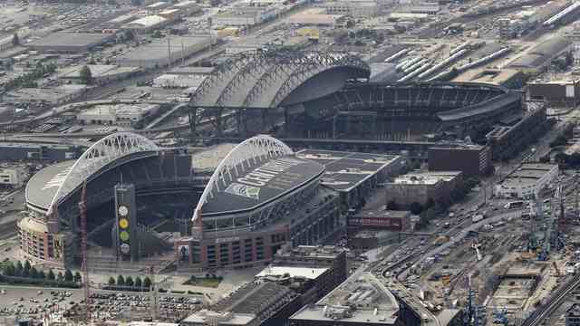 Investor group offering to pay for NBA arena in Seattle