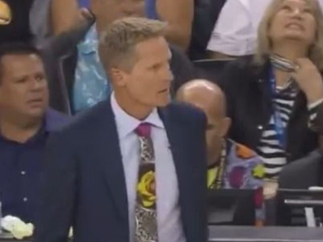 Kerr cusses out Green for not getting back on defense