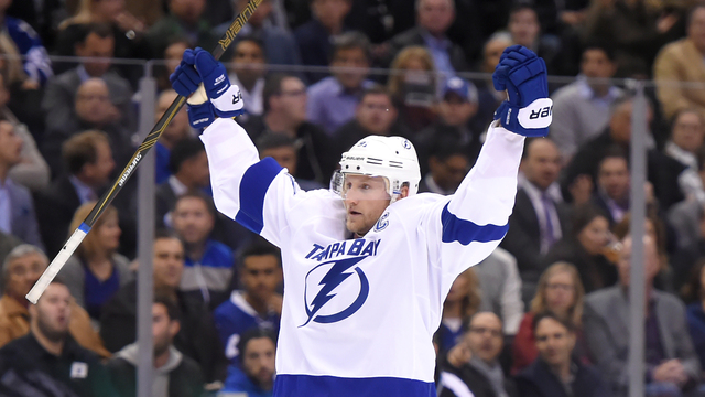 NHL Fantasy Poll of the Day: Stashing Stamkos?