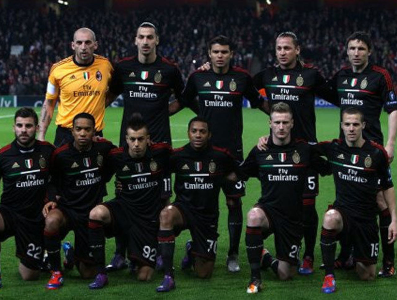 soccer teams with black jerseys