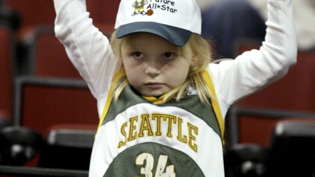 L.A. group interested in renovating Seattle's KeyArena to host NBA, NHL