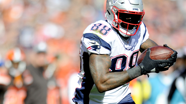 Report: Patriots' Bennett has torn rotator cuff