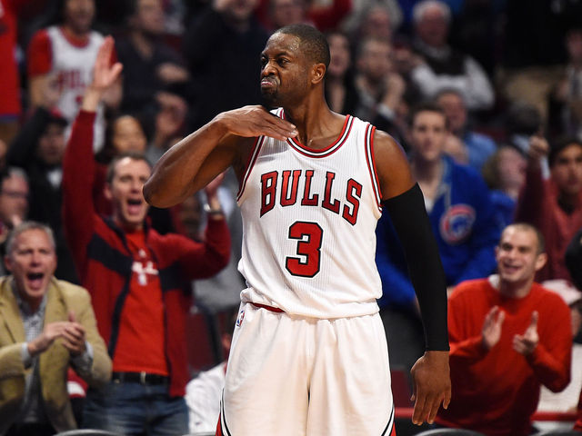 Watch: Wade celebrates 3-point dagger with cut-throat gesture