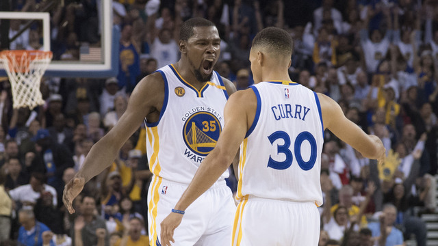 Curry outscores Blazers by himself in 23-point 3rd quarter outburst