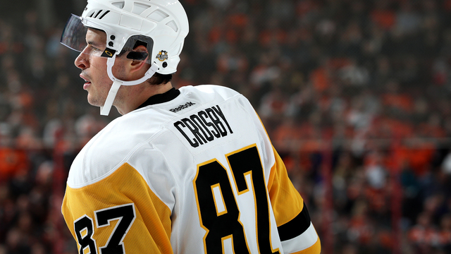 Watch: Sidney Crosby is now scoring goals 1-handed