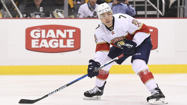 Panthers' Sceviour scores 2 goals in 23 seconds on way to hat trick