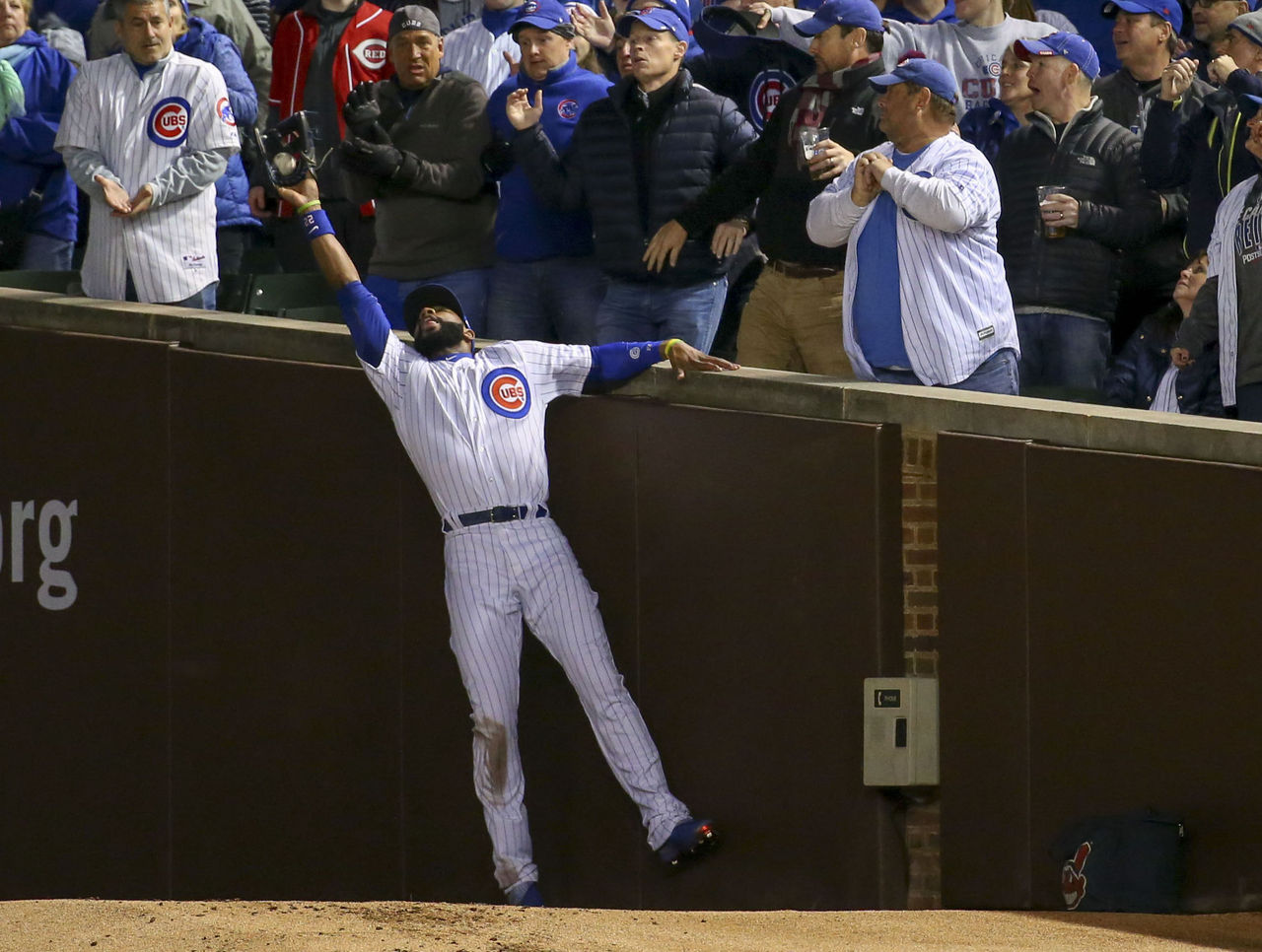 Watch: Heyward involved in anti-Bartman play | theScore.com