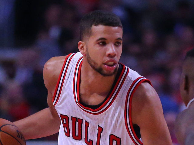 Watch: MCW whips pass off Lopez's face