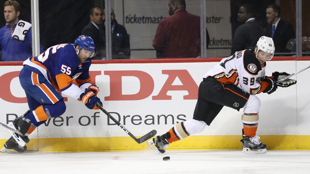 Ducks part ways with Mason Raymond