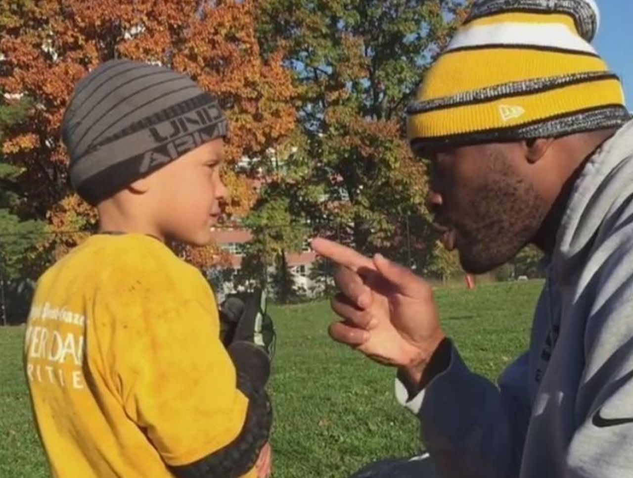 Steelers linebacker James Harrison returns sons' participation trophies