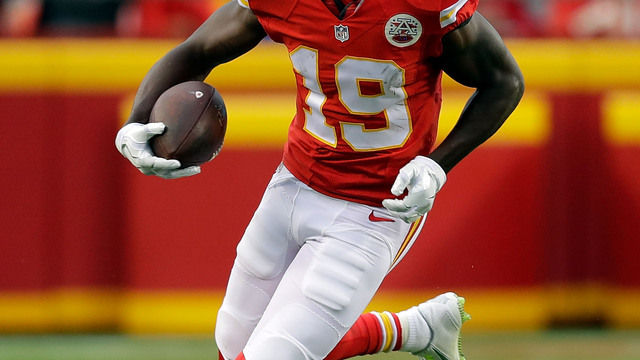 Bills' Taylor would 'love to have' Maclin, McCoy already recruiting WR