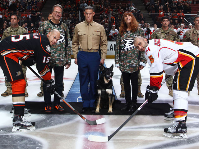 Watch: Service dog drops puck for ceremonial faceoff