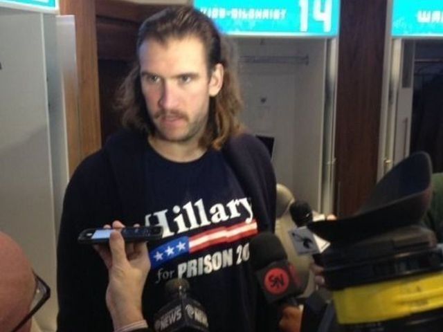 Spencer Hawes wears 'Hillary for Prison' shirt