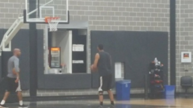Retiree Duncan is last off San Antonio's practice floor