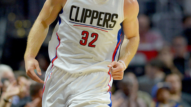 Griffin brushes off talk of going to Thunder in free agency