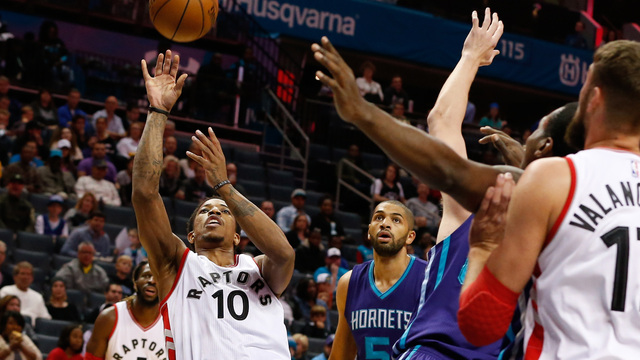 DeRozan continues Jordan-esque run, Raptors overcome Walker's Hornets