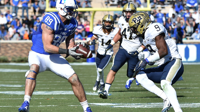Pitt's Jordan Whitehead leaves game after suffering horrific arm injury