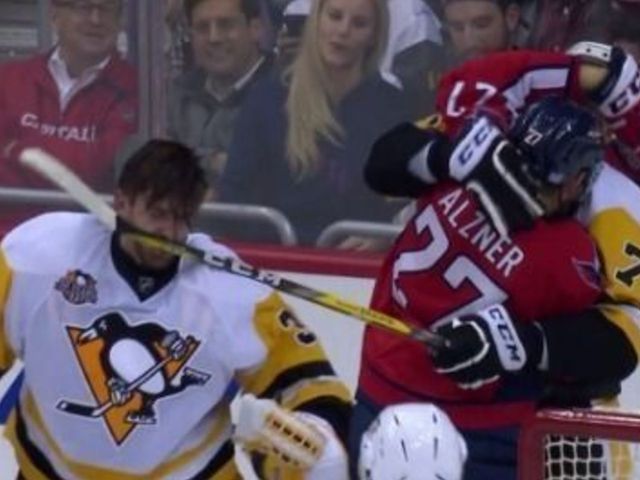 Watch: Malkin high-sticks own goalie in the mouth