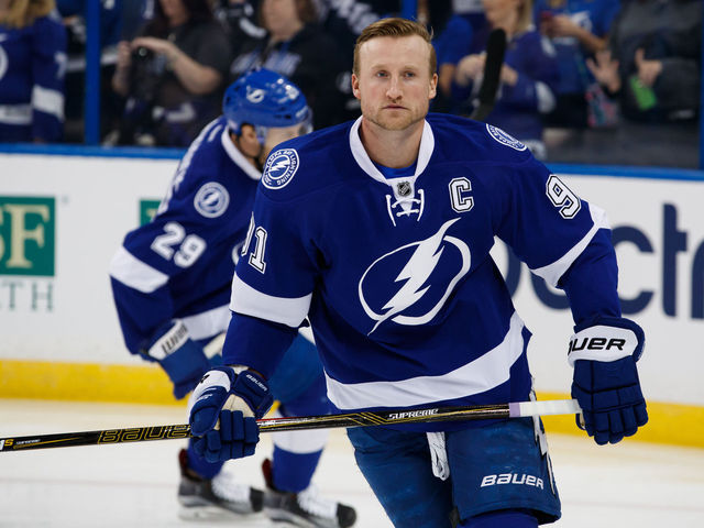 Only 1 game in, Stamkos looks poised to take NHL by storm