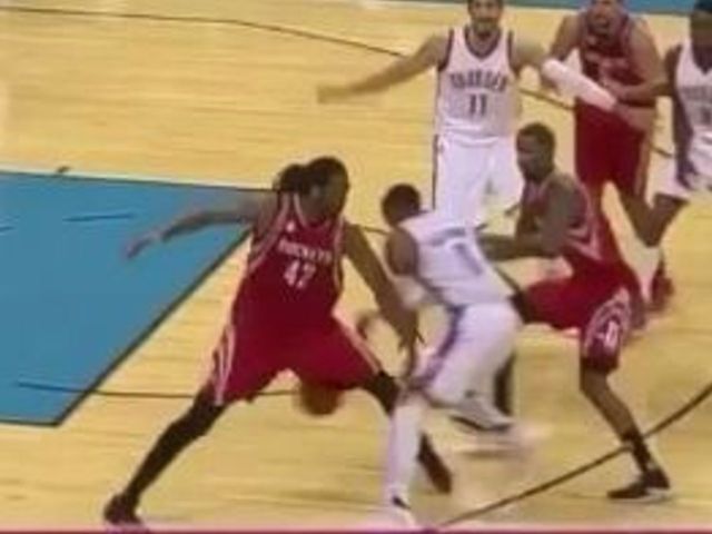 Watch: Westbrook nutmegs Nene on way to incredible driving layup