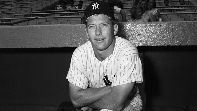 Ex-NFLer Evan Mathis sells Mickey Mantle card for near-record $2.88M