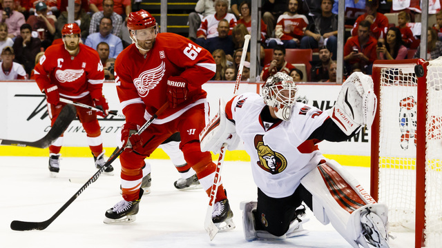 Healthy Vanek insists he won't be Red Wings' savior after 11-game absence