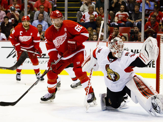 Healthy Vanek insists he won't be Red Wings' savior after 11-game absence