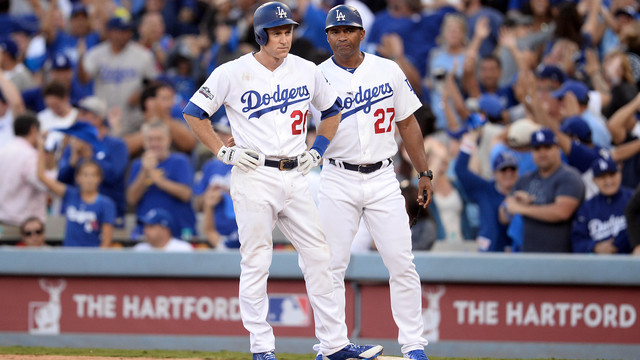 Report: Dodgers very open to bringing back Utley