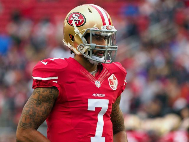 Report: Ravens' coach, GM support signing Kaepernick, but owner resisting