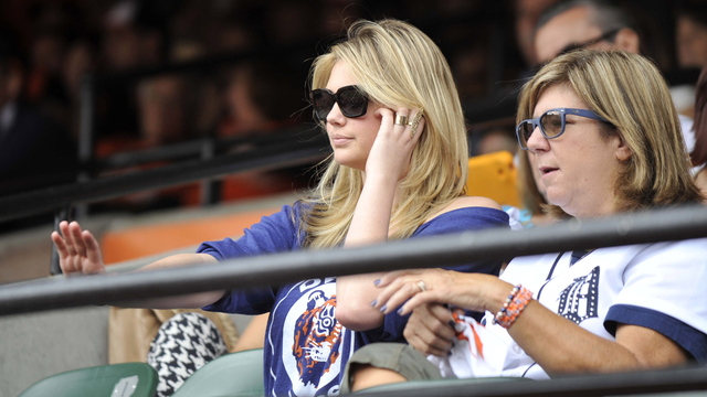 Kate Upton defends Twitter rant about 'flawed voting system'