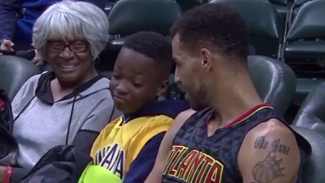 Hawks' Sefolosha hangs out with Pacers fan in stands during game