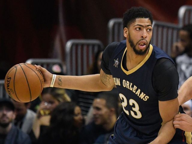Watch: Davis drops 45 as Pelicans spank Wolves