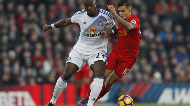 Klopp confirms ankle injury as Coutinho leaves Anfield on crutches