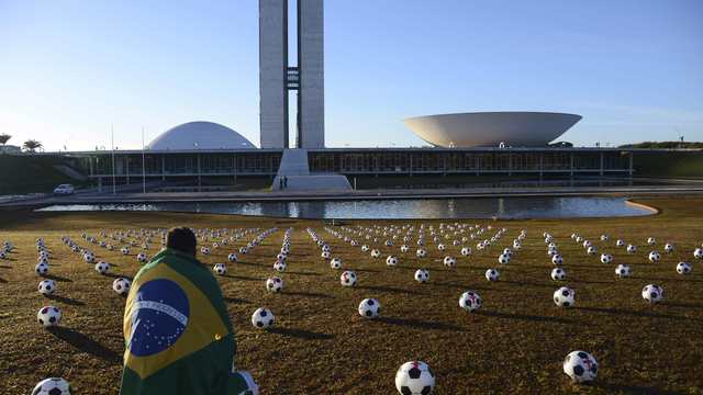 Brazil declares 3 days of mourning following Chapecoense disaster