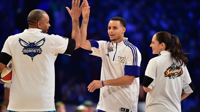 'On my radar': Curry won't rule out playing for hometown Hornets