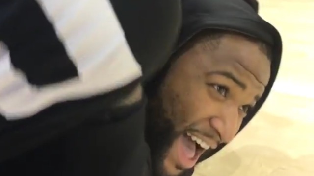 Kings' Lawson dominates Cousins in playful wrestling match