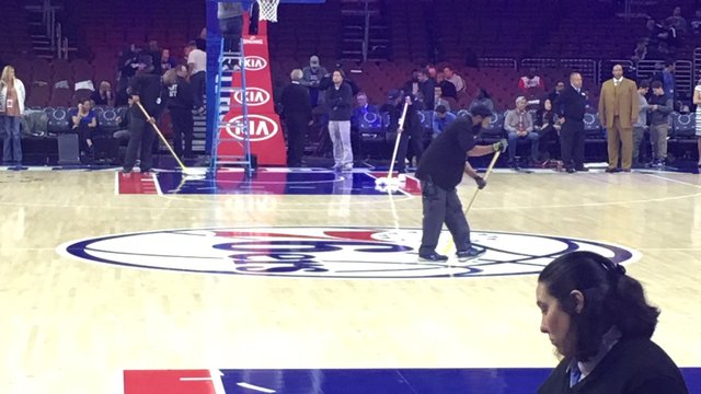 Kings-76ers game postponed due to poor court conditions