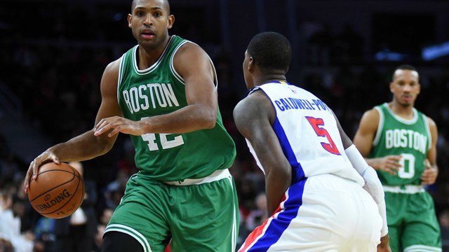 Hawks' video tribute to Horford garners boos, then standing O