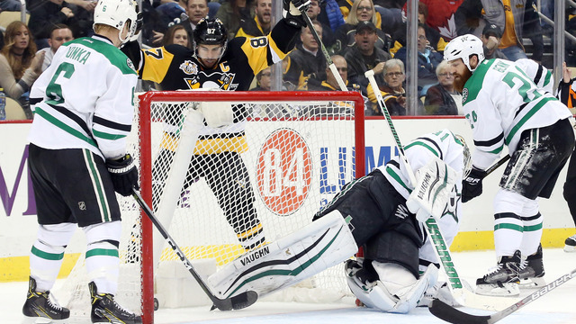 Watch: Crosby continues to find new ways to score