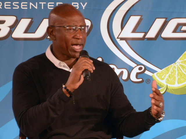 Dickerson calls for Fisher's head: '5 years of losing. Enough is enough'