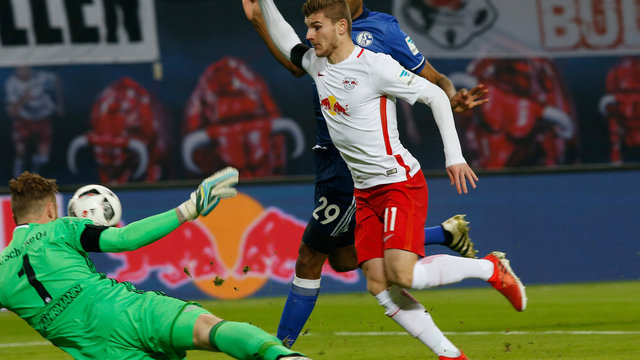 RB Leipzig's Werner apologises after dive results in opening goal