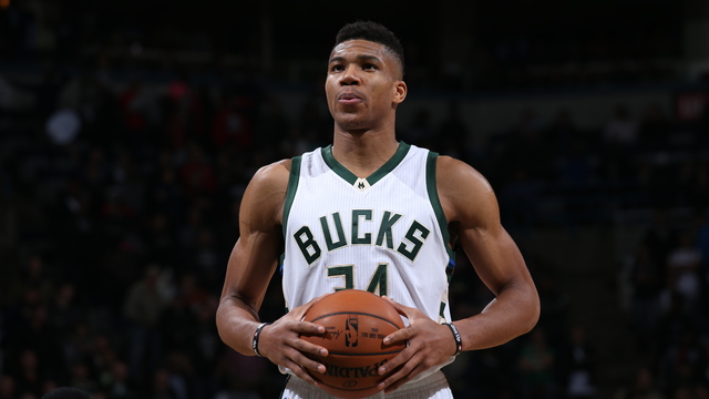 Giannis finally whistled for 10-second rule at free-throw line