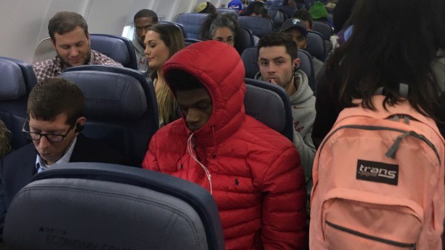 Lamar Jackson is the coldest person on this airplane